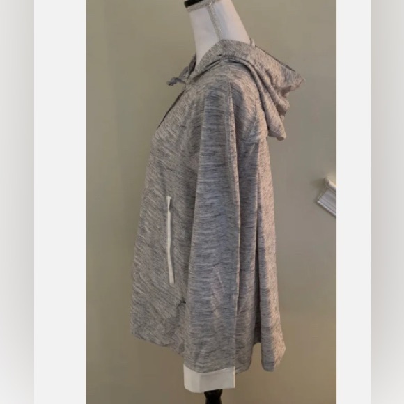 Lululemon sun showers jacket - Picture 4 of 4